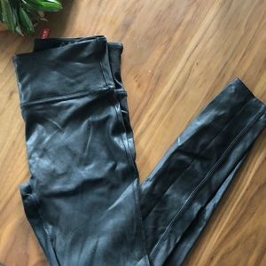 SPANX GUC Faux Leather Leggings Large